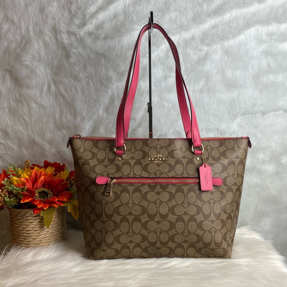 GALLERY TOTE IN SIGNATURE CANVAS